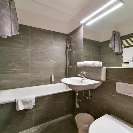 Hotel Kulm *