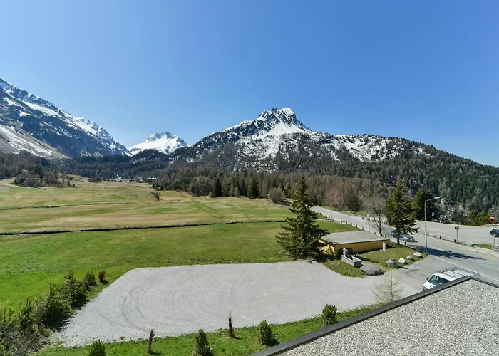 Kulm Отель Малоя